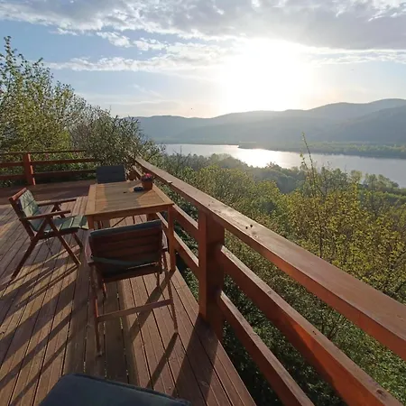 Sherpa Pihenohaz * 나기마로스