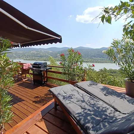 Sherpa Pihenohaz 나기마로스