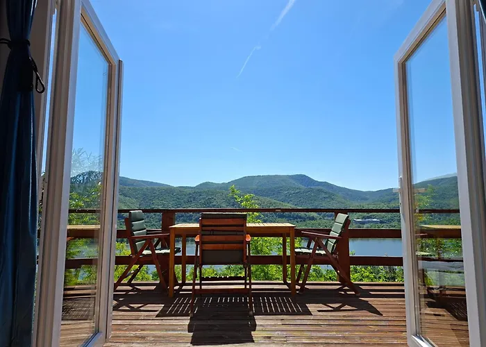 Case de vacanță Sherpa Pihenohaz *